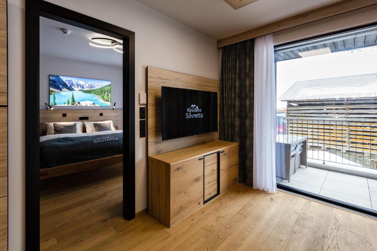 Moderne Wohnung Mit Einer Wunderschoenen Aussicht In Der Residenz Silvretta ซี ภายนอก รูปภาพ